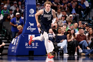 湖人再次签下大个子内线，但是他应该很快就会被球队裁掉？